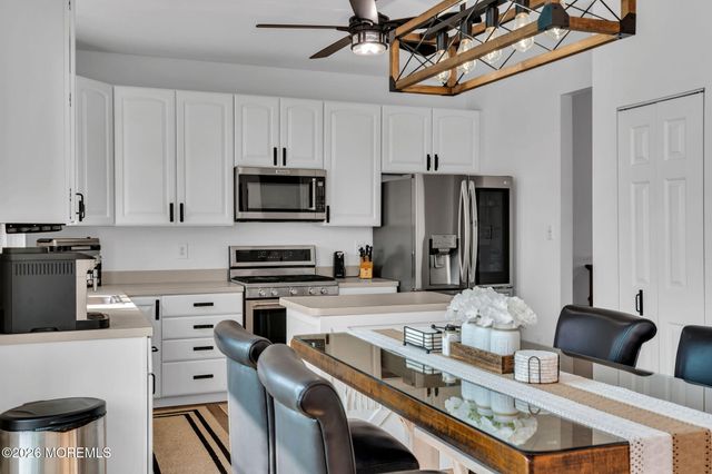 7 Branchwood Place, Bayville, NJ 08721