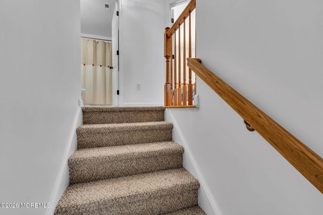 7 Branchwood Place, Bayville, NJ 08721