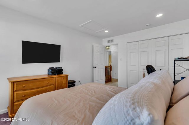 7 Branchwood Place, Bayville, NJ 08721