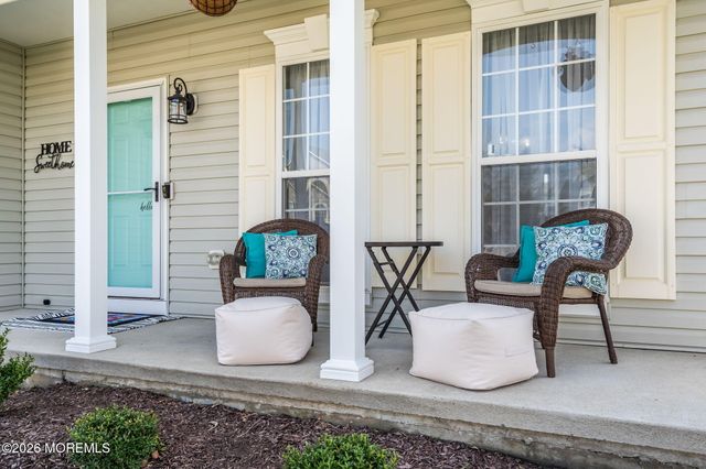 7 Branchwood Place, Bayville, NJ 08721