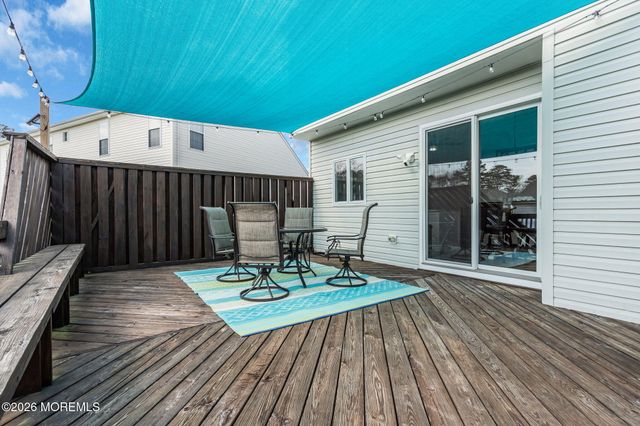 7 Branchwood Place, Bayville, NJ 08721
