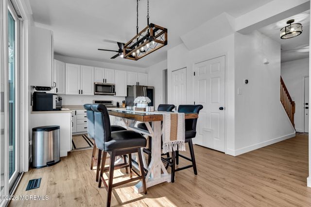 7 Branchwood Place, Bayville, NJ 08721