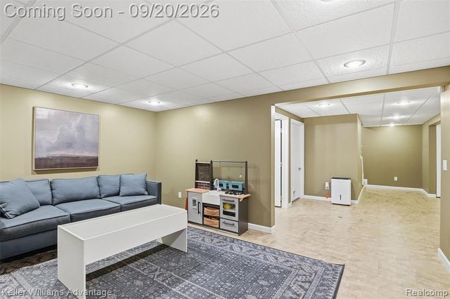 1664 Hanley Court, Birmingham, MI 48009