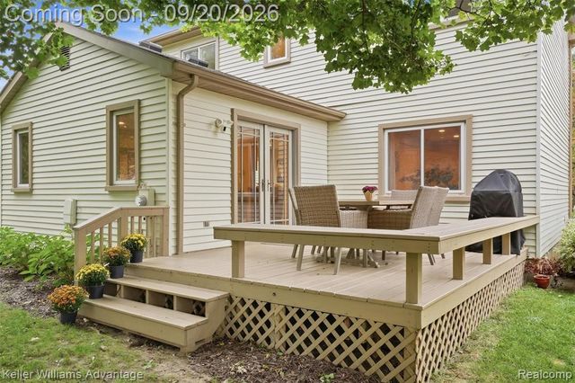 1664 Hanley Court, Birmingham, MI 48009
