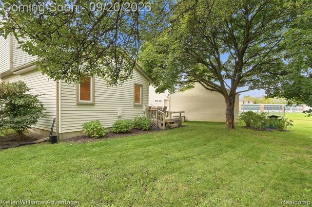 1664 Hanley Court, Birmingham, MI 48009