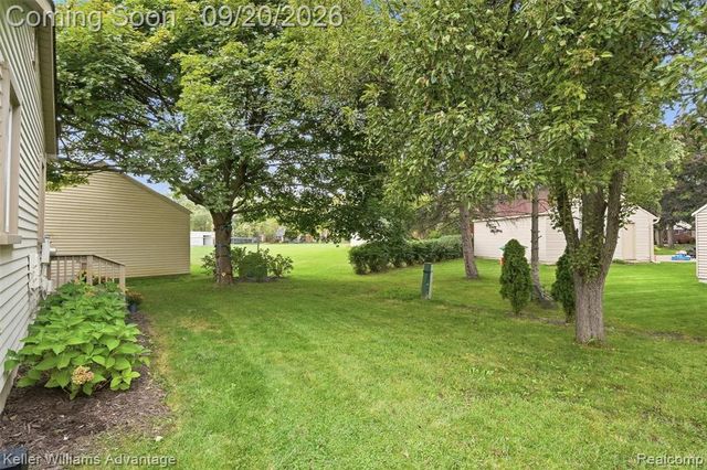1664 Hanley Court, Birmingham, MI 48009