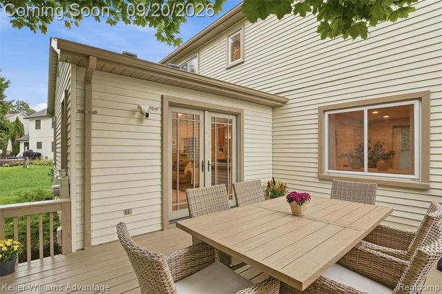 1664 Hanley Court, Birmingham, MI 48009