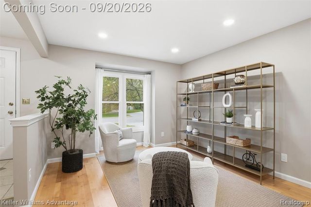 1664 Hanley Court, Birmingham, MI 48009