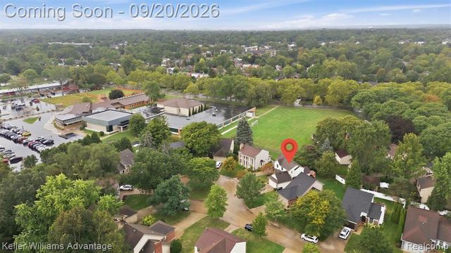 1664 Hanley Court, Birmingham, MI 48009