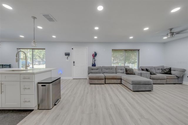 1814 SYLVAN DRIVE, Clearwater, FL 33755