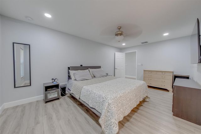 1814 SYLVAN DRIVE, Clearwater, FL 33755