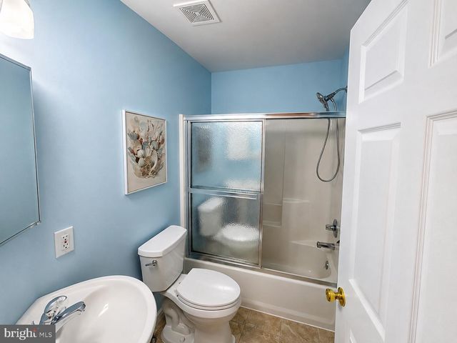 14 REGENTS CT, Bensalem, PA 19020