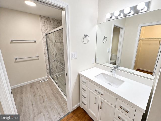 14 REGENTS CT, Bensalem, PA 19020