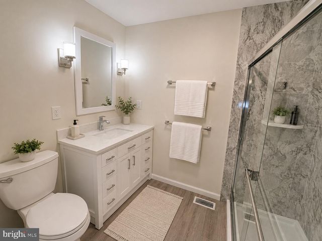 14 REGENTS CT, Bensalem, PA 19020