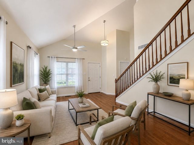 14 REGENTS CT, Bensalem, PA 19020