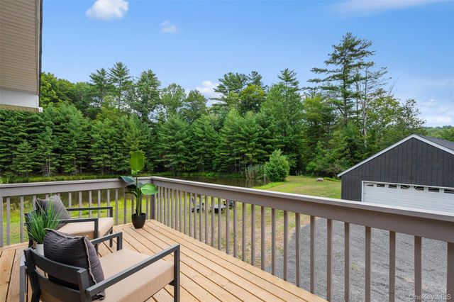 297 Schwabie Turnpike, Kerhonkson, NY 12446