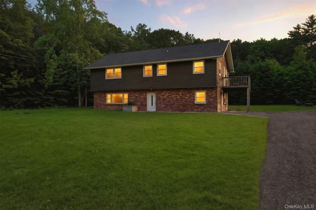297 Schwabie Turnpike, Kerhonkson, NY 12446