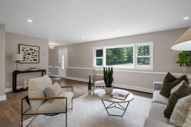 297 Schwabie Turnpike, Kerhonkson, NY 12446
