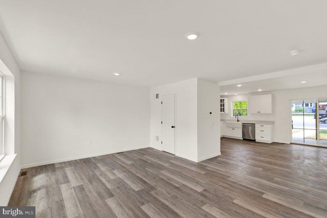 2515 GIRARD AVE, Reading, PA 19609