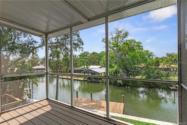 9205 W HARBOR ISLE COURT, Crystal River, FL 34429