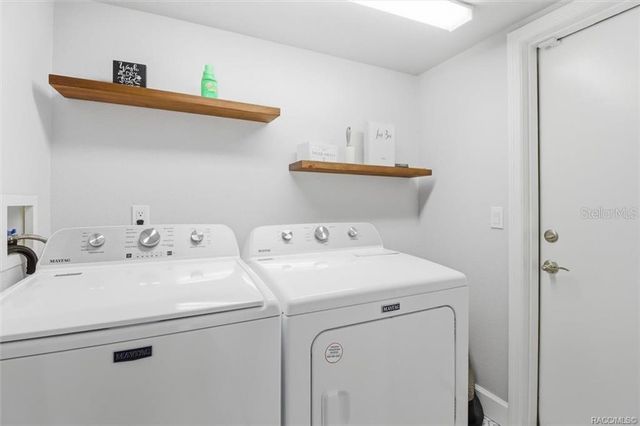 9205 W HARBOR ISLE COURT, Crystal River, FL 34429