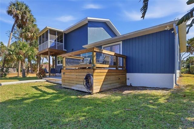 9205 W HARBOR ISLE COURT, Crystal River, FL 34429