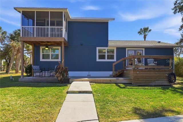 9205 W HARBOR ISLE COURT, Crystal River, FL 34429