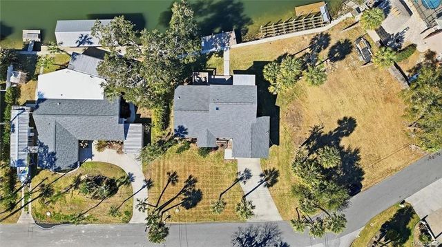9205 W HARBOR ISLE COURT, Crystal River, FL 34429