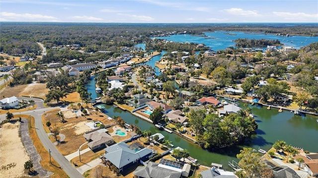 9205 W HARBOR ISLE COURT, Crystal River, FL 34429