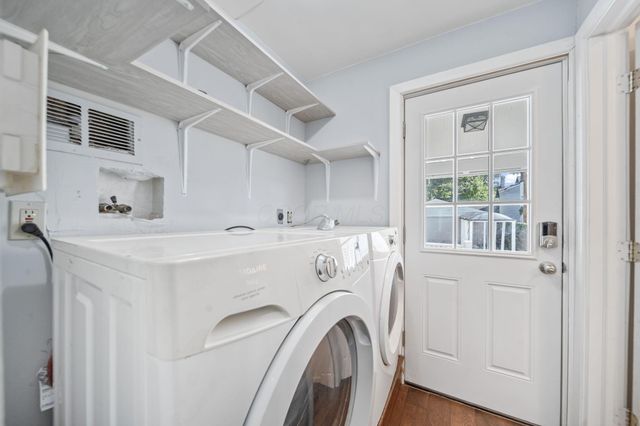 1593 Clifton Avenue, Columbus, OH 43203