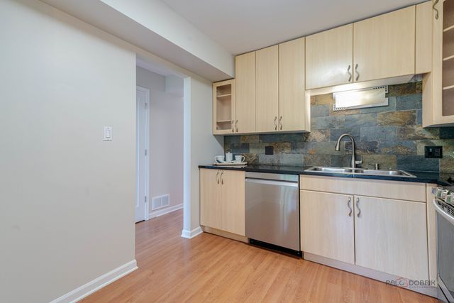 135 Brandywine Court, Vernon Hills, IL 60061