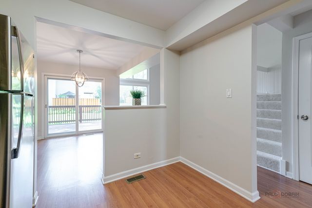 135 Brandywine Court, Vernon Hills, IL 60061