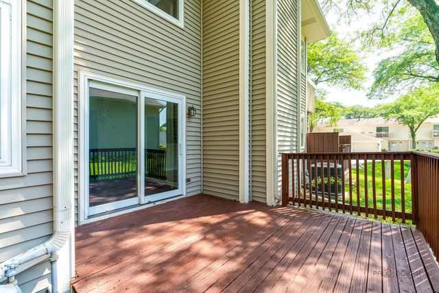 135 Brandywine Court, Vernon Hills, IL 60061