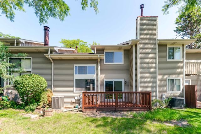 135 Brandywine Court, Vernon Hills, IL 60061