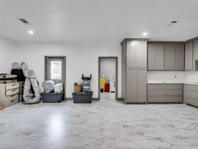 4917 Tronewood Street, Houston, TX 77016