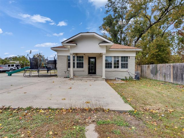 4917 Tronewood Street, Houston, TX 77016