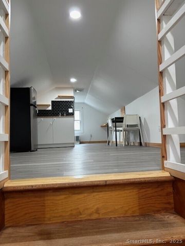 74 West North Street, Stamford, CT 06902