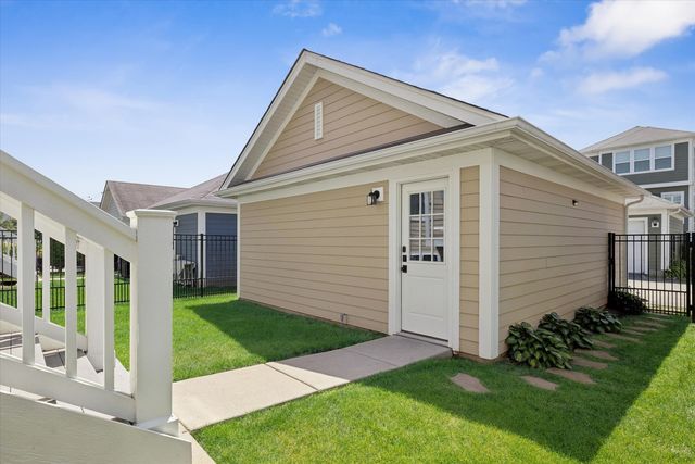 14 N Dryden Place, Arlington Heights, IL 60004
