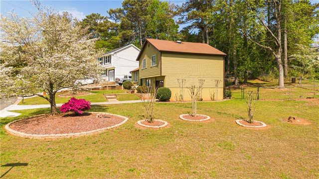 4592 Midridge Drive, Norcross, GA 30093