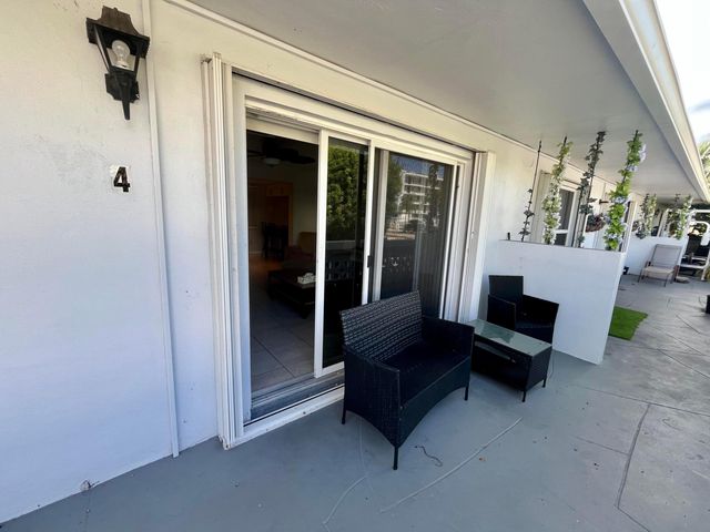 209 SE 6th Street 4, Boynton Beach, FL 33435