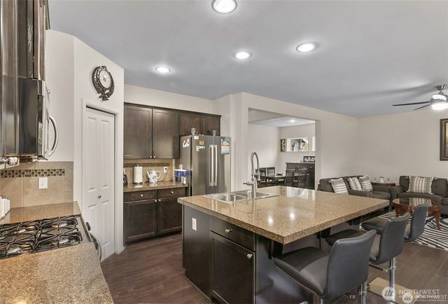 12516 SE 279th Place, Kent, WA 98030