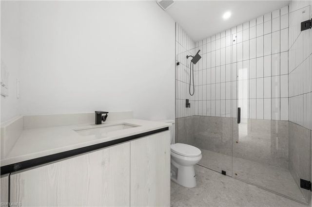 325 NE 15th TER, Cape Coral, FL 33909