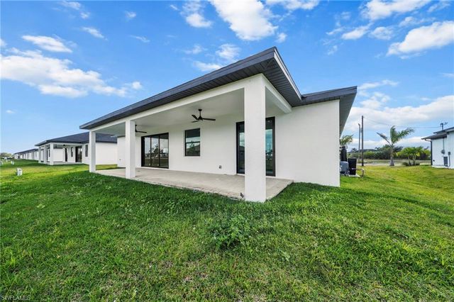 325 NE 15th TER, Cape Coral, FL 33909