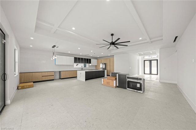 325 NE 15th TER, Cape Coral, FL 33909