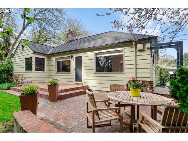 1310 HEATER Ct, West Linn, OR 97068