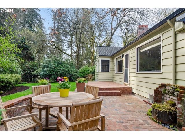 1310 HEATER Ct, West Linn, OR 97068