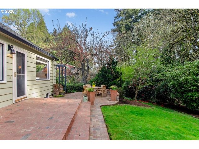 1310 HEATER Ct, West Linn, OR 97068