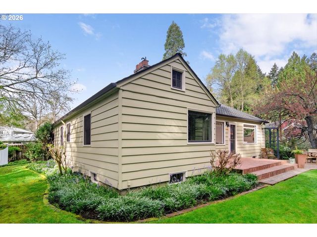 1310 HEATER Ct, West Linn, OR 97068