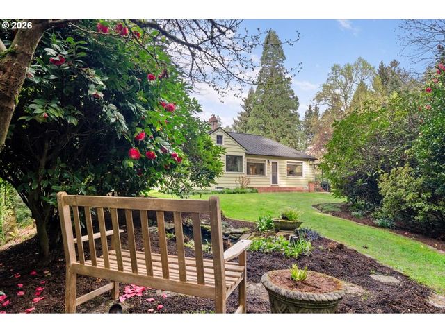 1310 HEATER Ct, West Linn, OR 97068