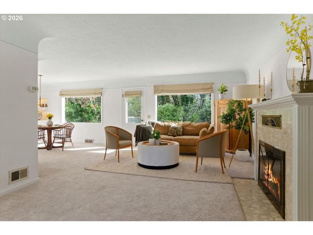 1310 HEATER Ct, West Linn, OR 97068